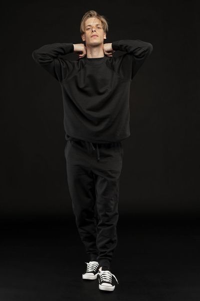 Купить Джоггеры J2, черные Джоггеры J2, черные